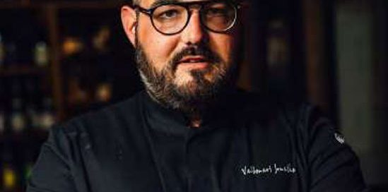 jonathan vallenari monsieur leo